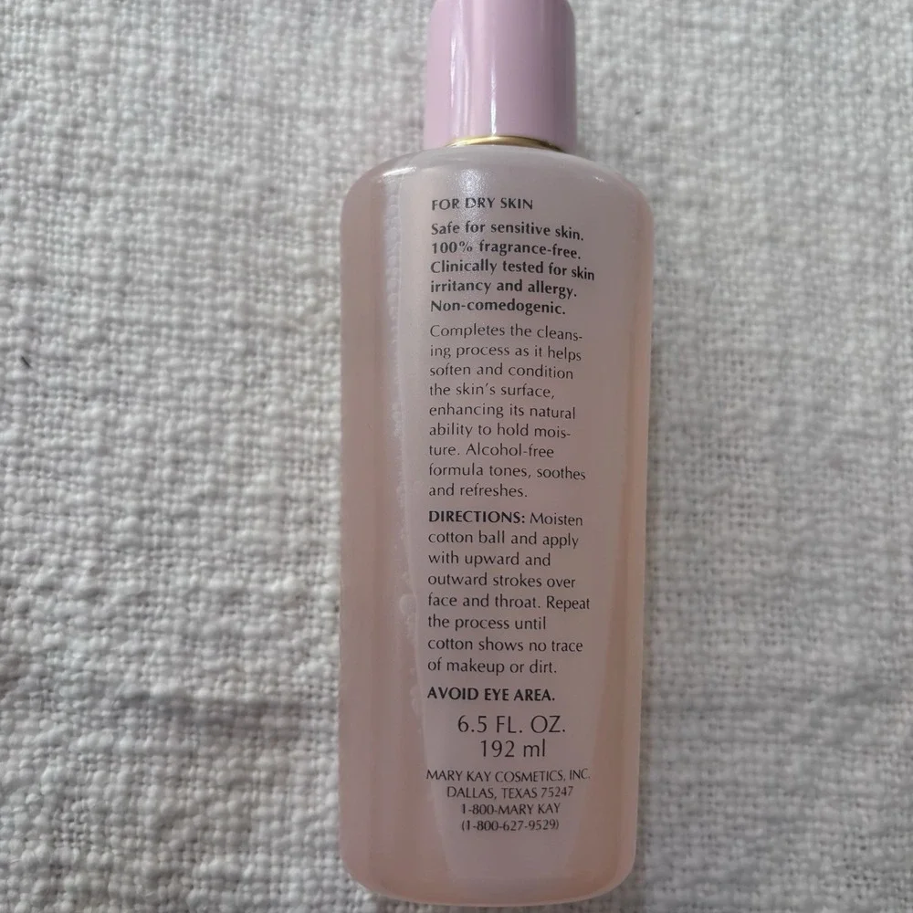 Mary Kay Gentle Action Freshener Rehydrates Tones Cleanses‎ Skin 6.5 oz 192mL